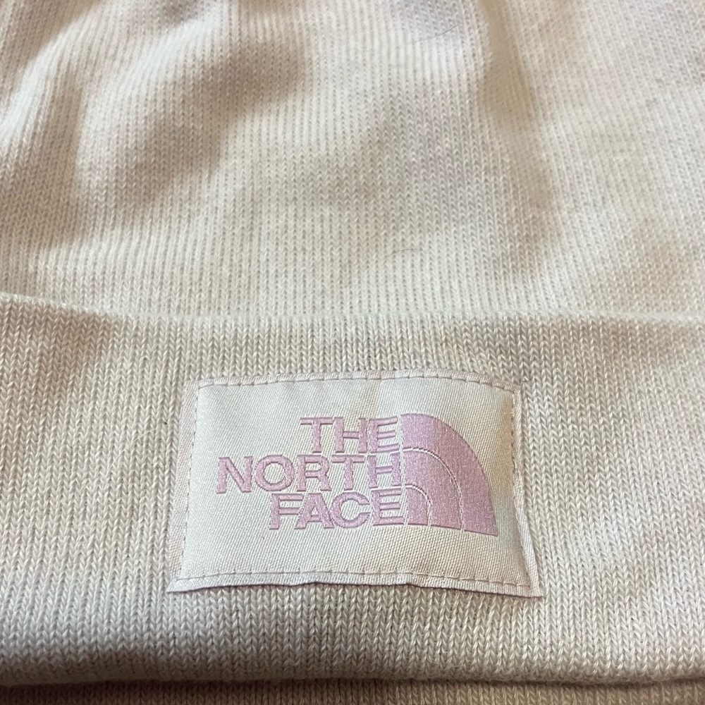 π The North Face Dock Workers Recycled Beanie - Picture 3 of 11